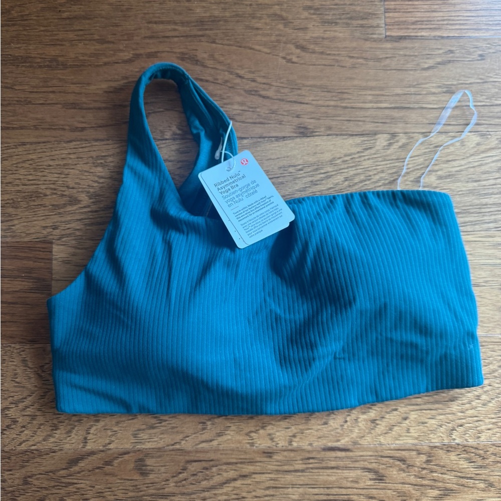 Lululemon Athletica Asymmetrical Yoga Bra in Teal